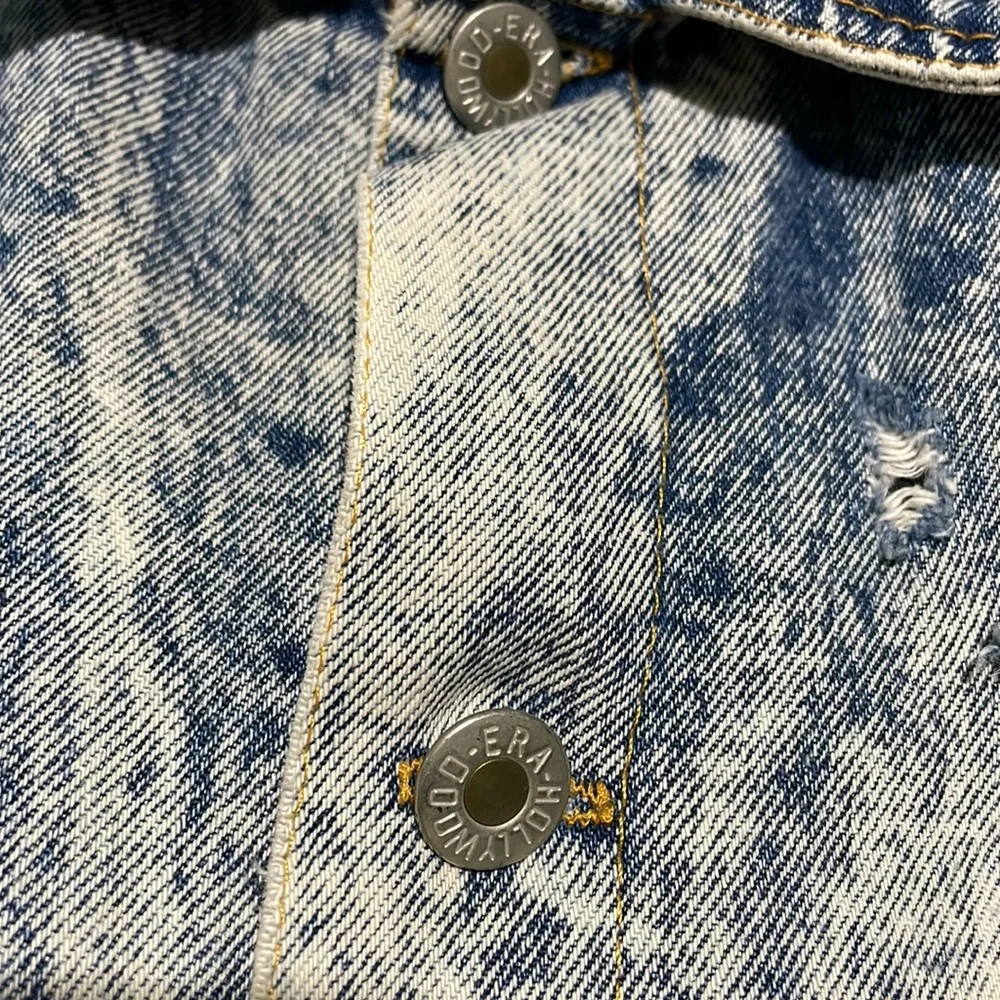 Vintage Hollywood Era Distressed Jean Jacket - Picture 3 of 4